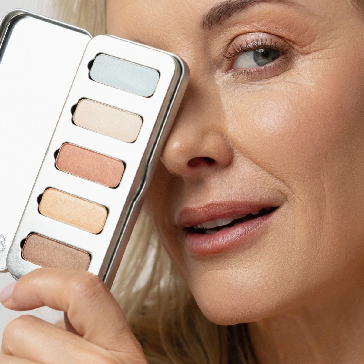 Ere Perez Chamomile Eye Palette | Light Shimmer
