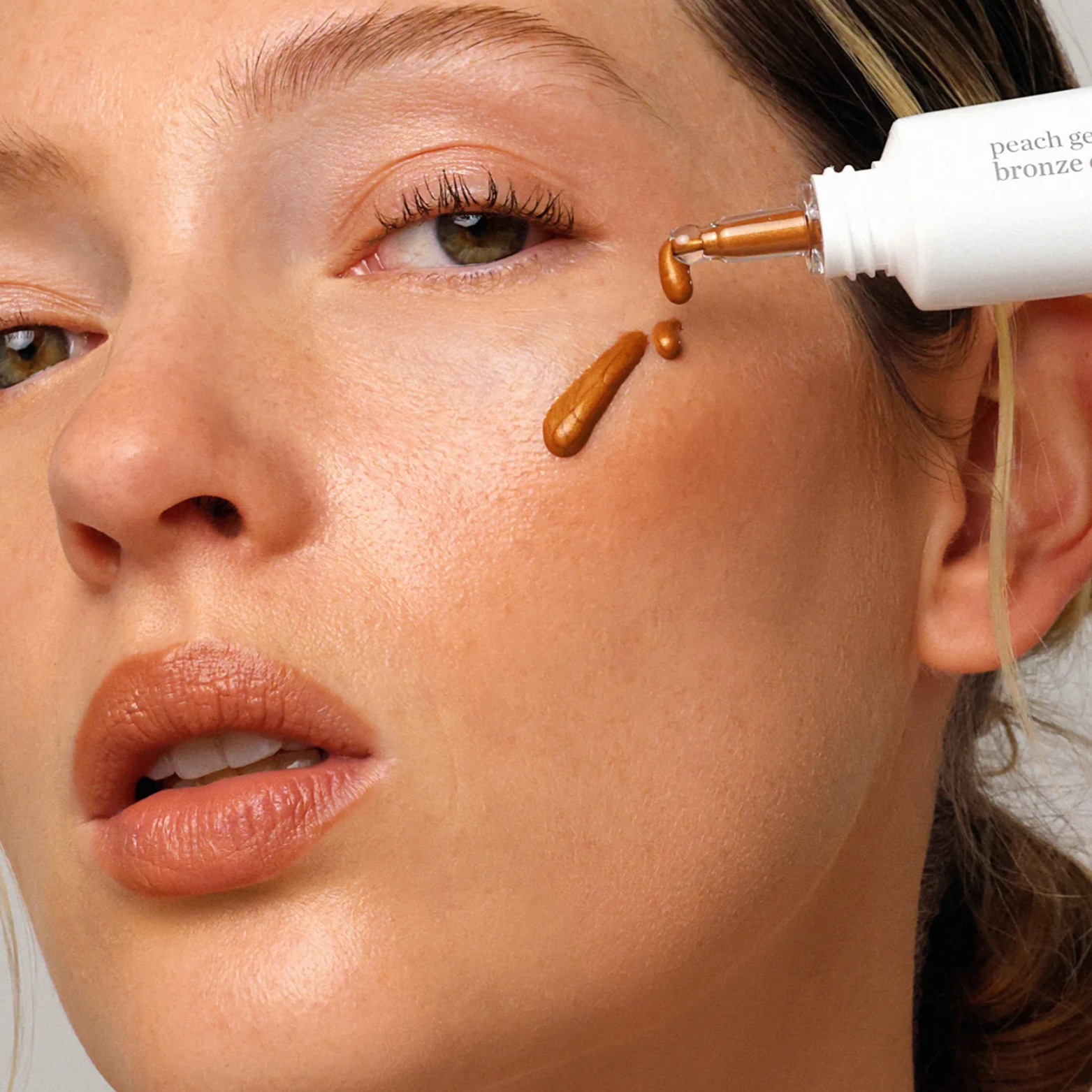 Ere Perez Peach Gel Bronzing Drops